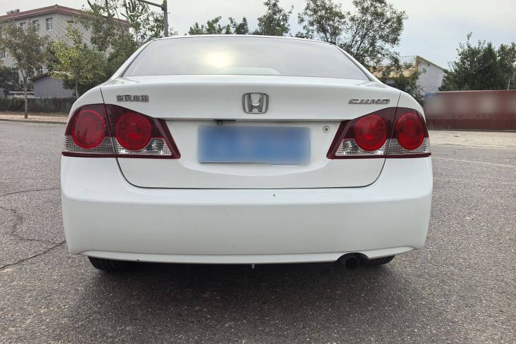 Used CIIMO 2012 1.8L Automatic Exterior 5