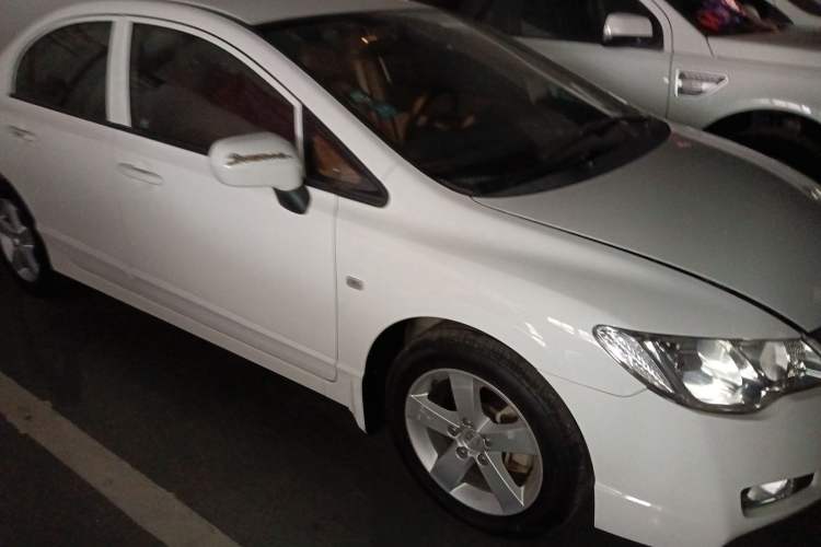 Used CIIMO 2012 1.8L Automatic Front Right 45 Deg