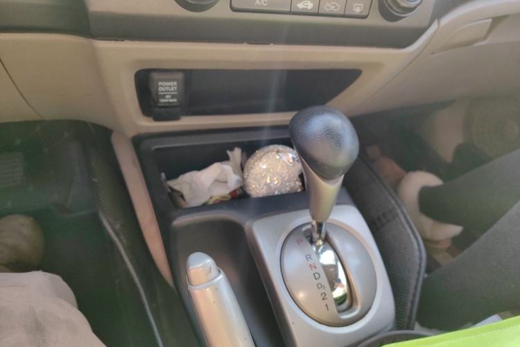 Used CIIMO 2012 1.8L Automatic Gear Lever