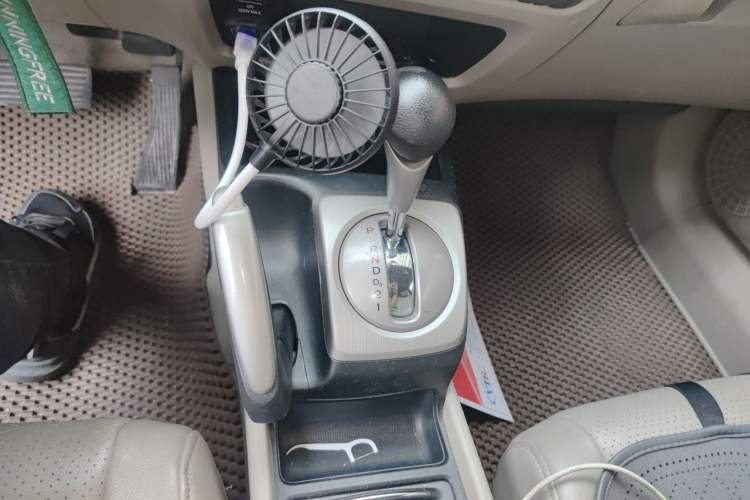Used CIIMO 2012 1.8L Automatic Gear Lever