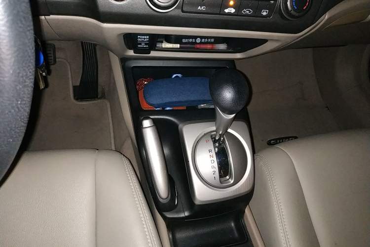 Used CIIMO 2012 1.8L Automatic Gear Lever