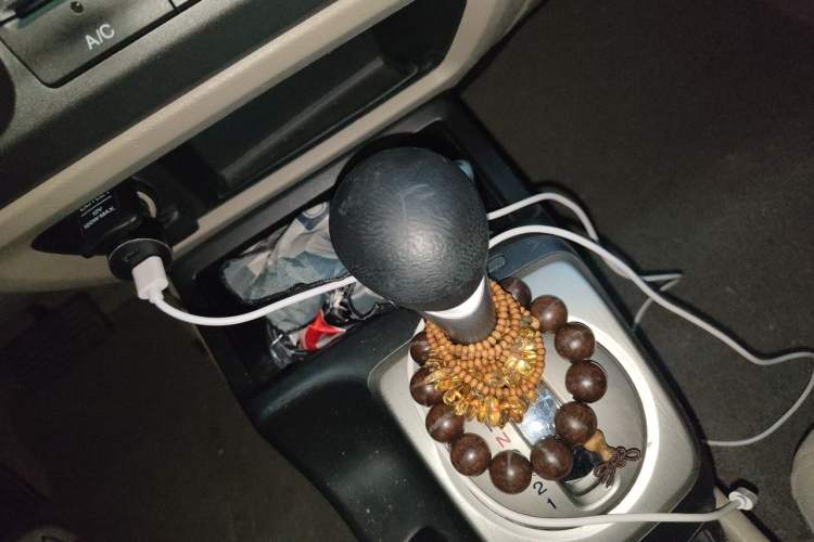 Used CIIMO 2012 1.8L Automatic Gear Lever