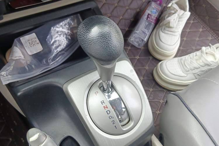 Used CIIMO 2012 1.8L Automatic Gear Lever