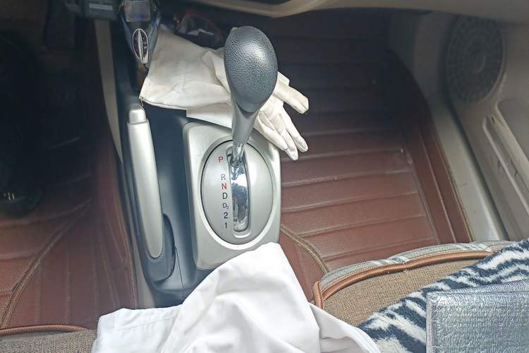 Used CIIMO 2012 1.8L Automatic Gear Lever