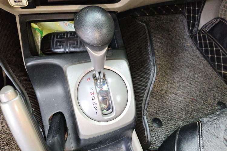 Used CIIMO 2012 1.8L Automatic Gear Lever