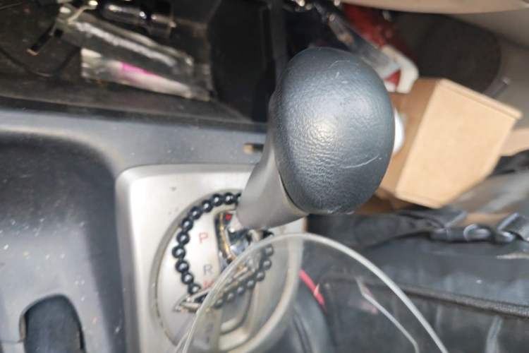 Used CIIMO 2012 1.8L Automatic Gear Lever