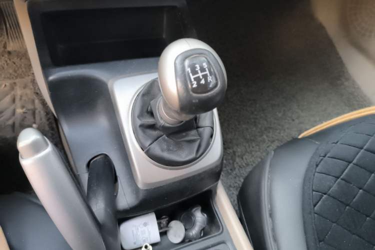 Used CIIMO 2012 1.8L Manual Gear Lever