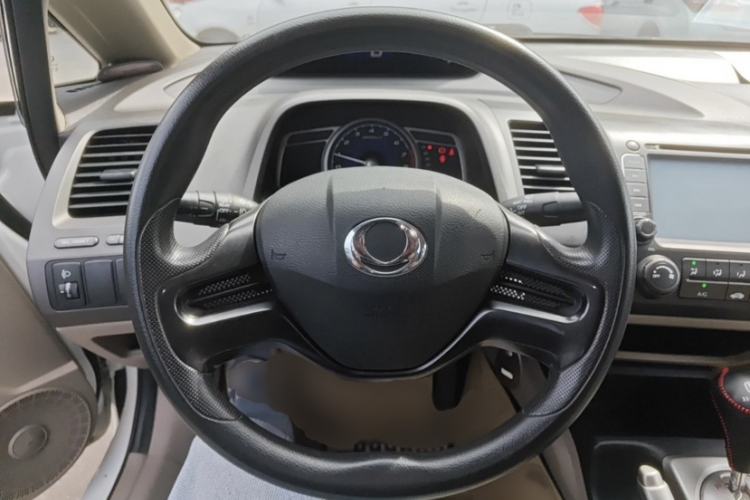Used CIIMO 2012 1.8L Automatic Interior 2