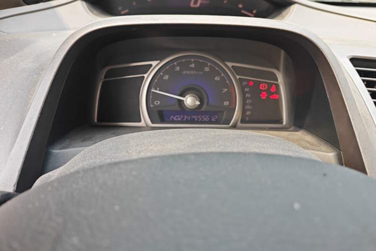 Used CIIMO 2012 1.8L Automatic Odometer Close Up