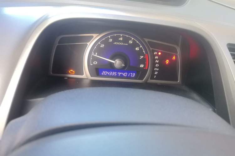 Used CIIMO 2012 1.8L Automatic Odometer Close Up