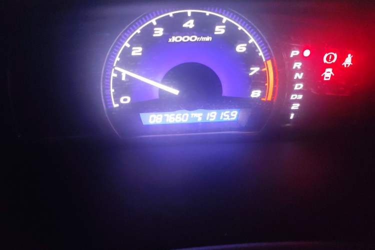 Used CIIMO 2012 1.8L Automatic Odometer Close Up