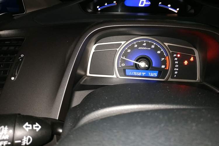 Used CIIMO 2012 1.8L Automatic Odometer Close Up