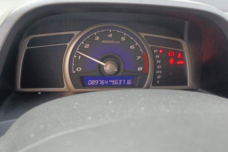 Used CIIMO 2012 1.8L Automatic Odometer Close Up