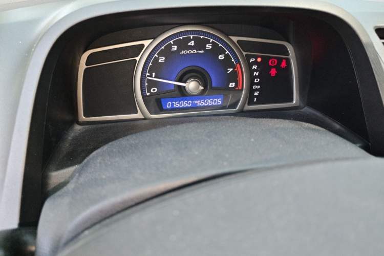 Used CIIMO 2012 1.8L Automatic Odometer Close Up