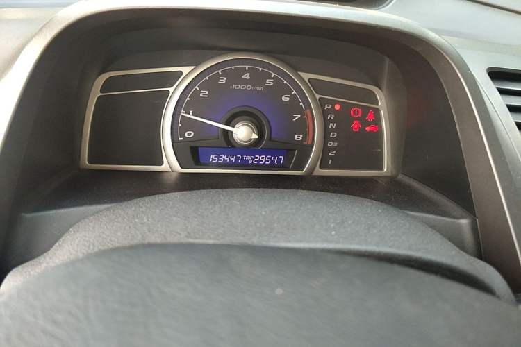 Used CIIMO 2012 1.8L Automatic Odometer Close Up