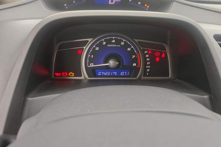 Used CIIMO 2012 1.8L Automatic Odometer Close Up