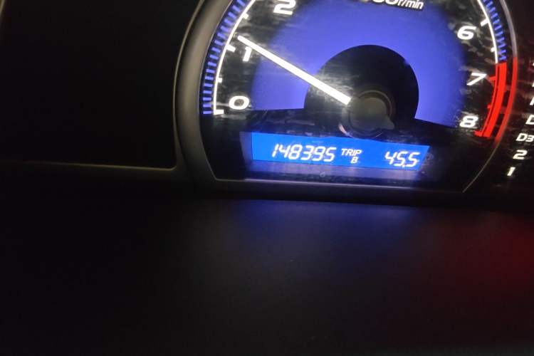 Used CIIMO 2012 1.8L Automatic Odometer Close Up