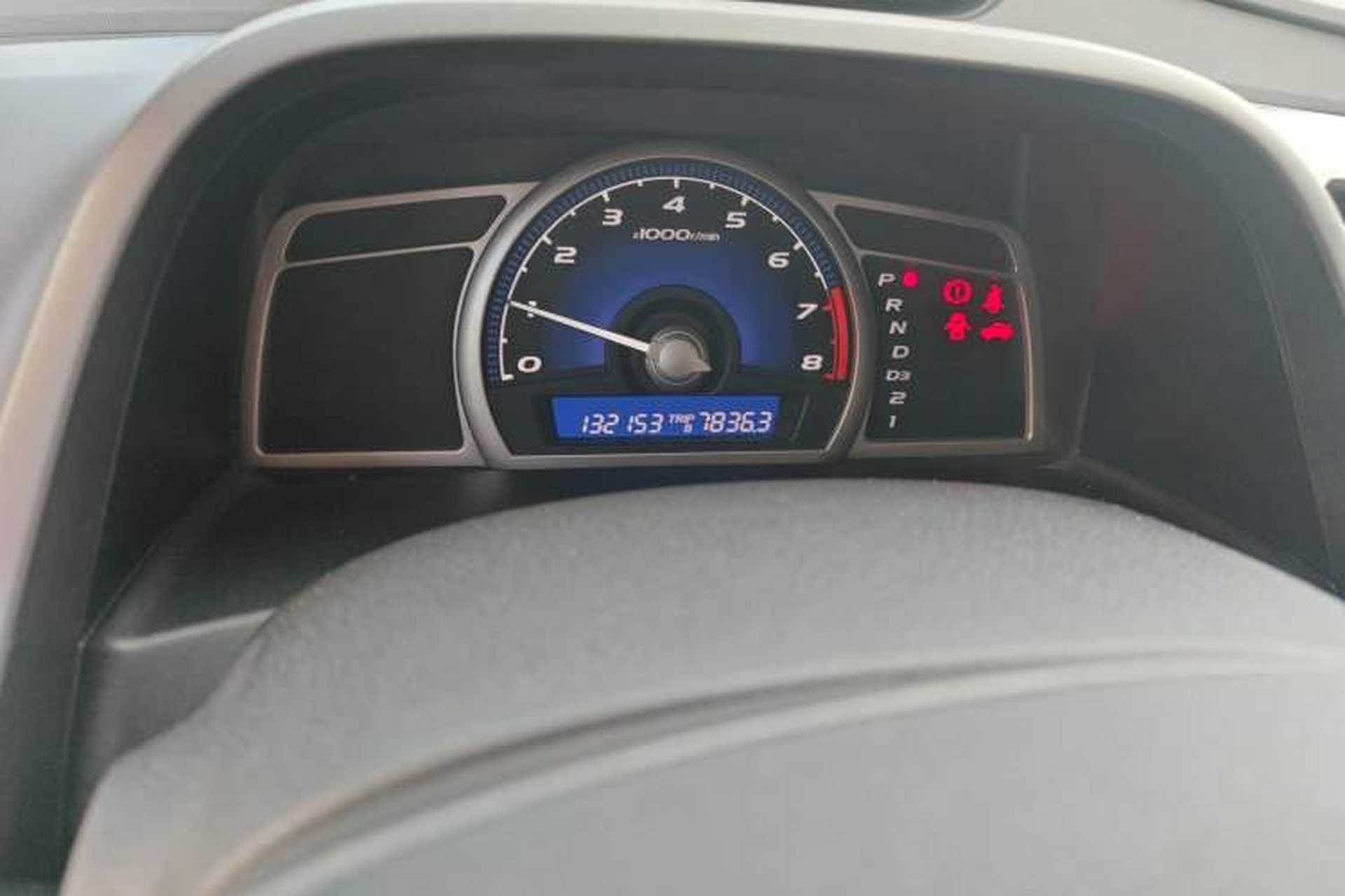 Used CIIMO 2012 1.8L Automatic Odometer Close Up