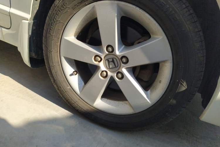 Used CIIMO 2012 1.8L Manual Right Front Wheel Hub