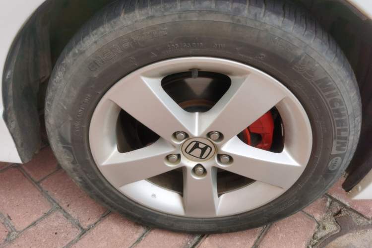 Used CIIMO 2012 1.8L Automatic Right Front Wheel Hub