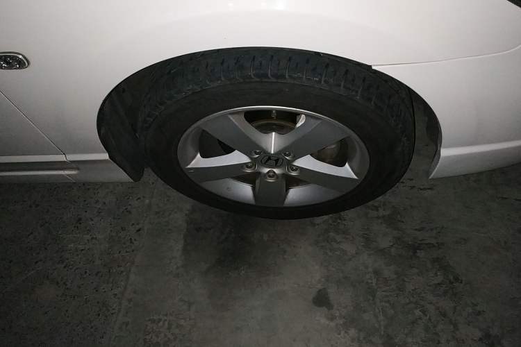 Used CIIMO 2012 1.8L Automatic Right Front Wheel Hub