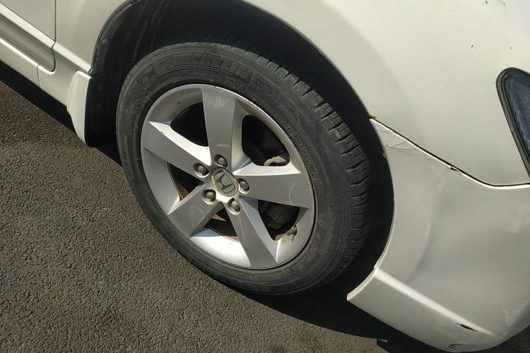 Used CIIMO 2012 1.8L Manual Right Front Wheel Hub