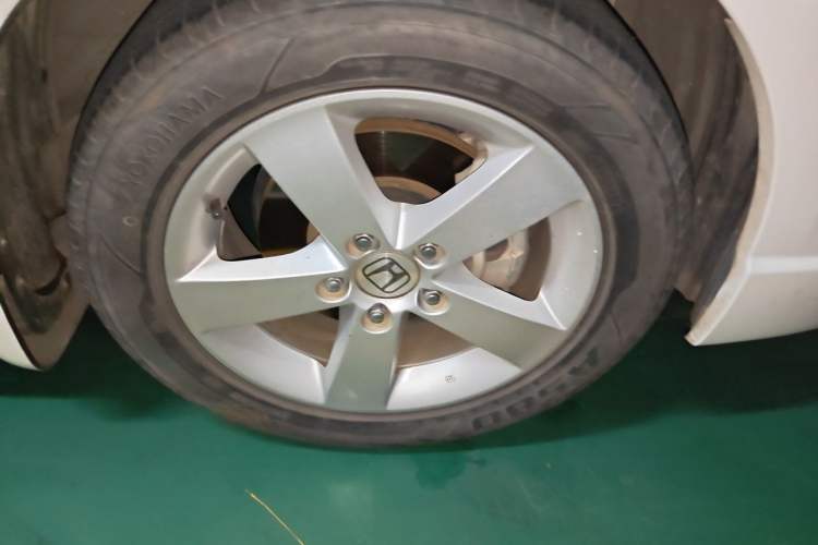 Used CIIMO 2012 1.8L Manual Right Front Wheel Hub