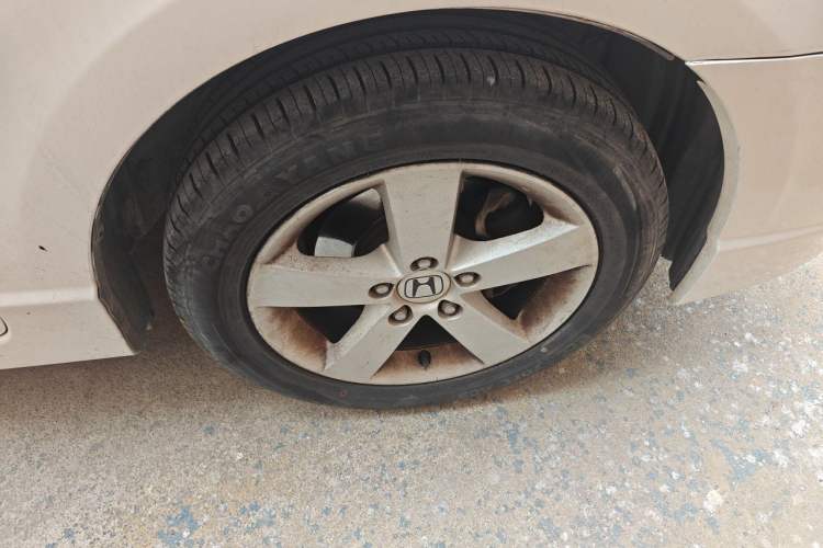 Used CIIMO 2012 1.8L Automatic Right Front Wheel Hub