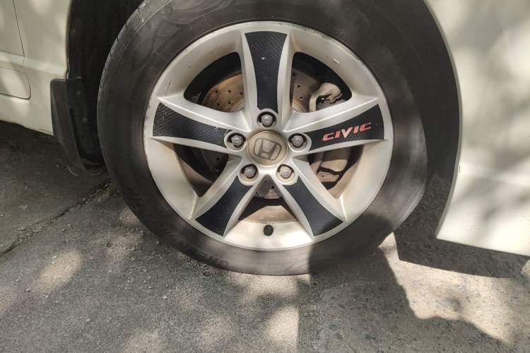 Used CIIMO 2012 1.8L Automatic Right Front Wheel Hub