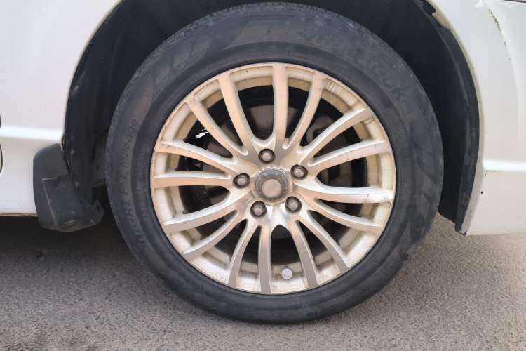 Used CIIMO 2012 1.8L Manual Right Front Wheel Hub