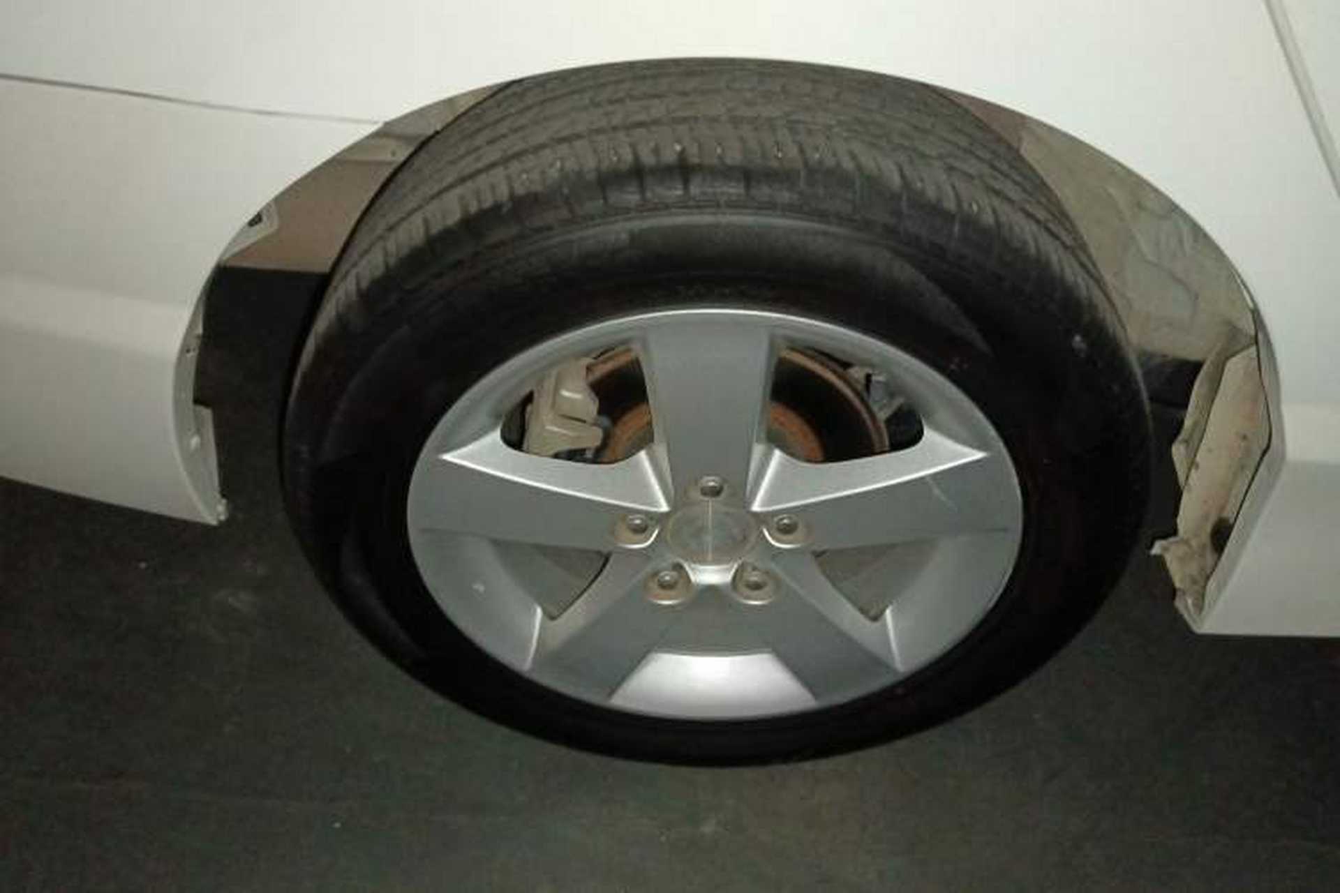 Used CIIMO 2012 1.8L Automatic Right Rear Wheel Hub