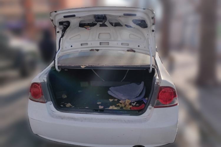Used CIIMO 2012 1.8L Automatic Trunk
