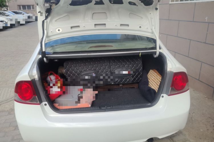 Used CIIMO 2012 1.8L Automatic Trunk