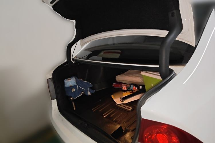 Used CIIMO 2012 1.8L Manual Trunk