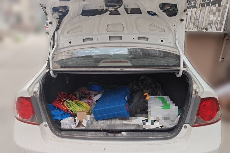 Used CIIMO 2012 1.8L Automatic Trunk