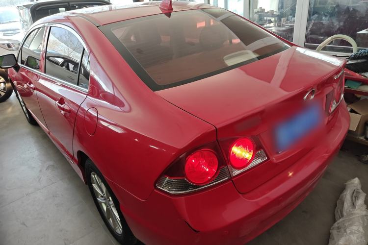 Used CIIMO 2015 1.8L Automatic Luxury Edition Rear Left 45 Deg