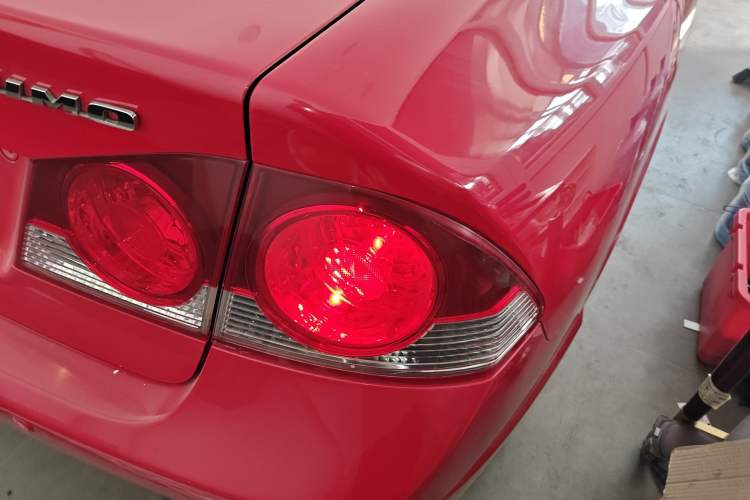 Used CIIMO 2015 1.8L Automatic Luxury Edition Right Rear Taillight