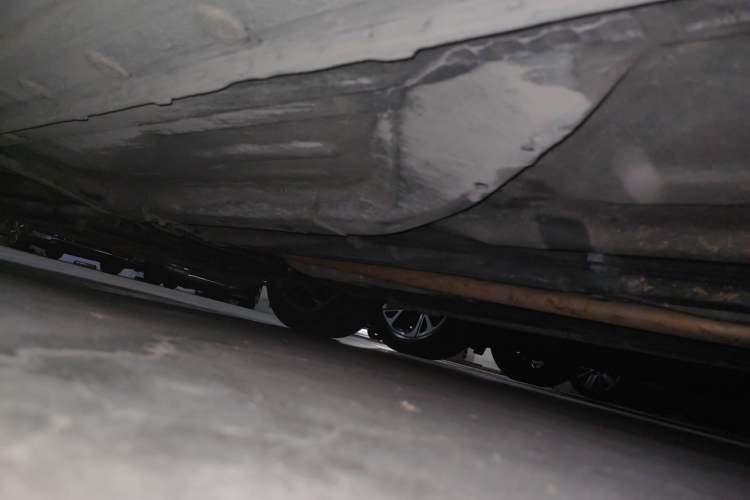 Used CIIMO 2015 1.8L Automatic Luxury Edition Chassis Front Left