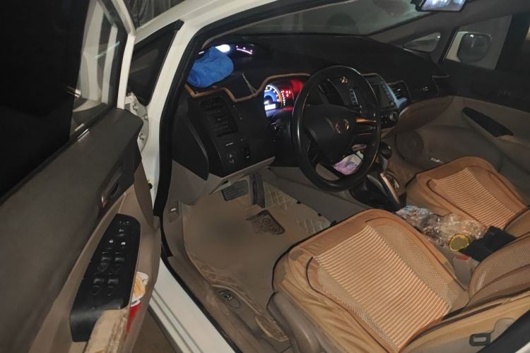 Used CIIMO 2015 1.8L Automatic Comfort Edition Driver Seat