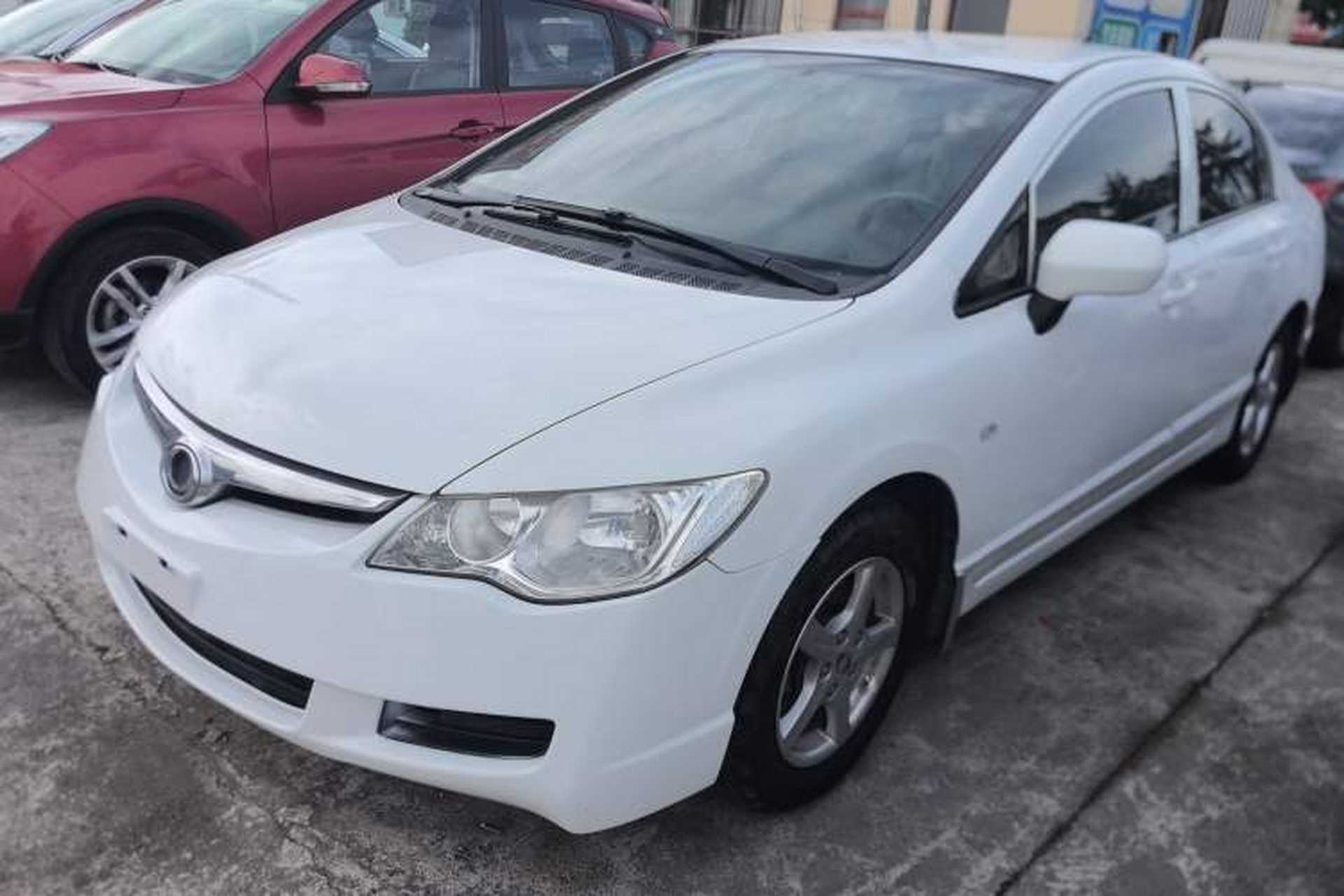 Used CIIMO 2015 1.8L Automatic Comfort Edition Front Left 45 Deg