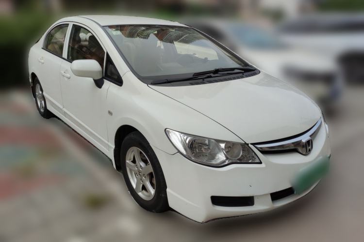 Used CIIMO 2015 1.8L Automatic Comfort Edition Front Right 45 Deg