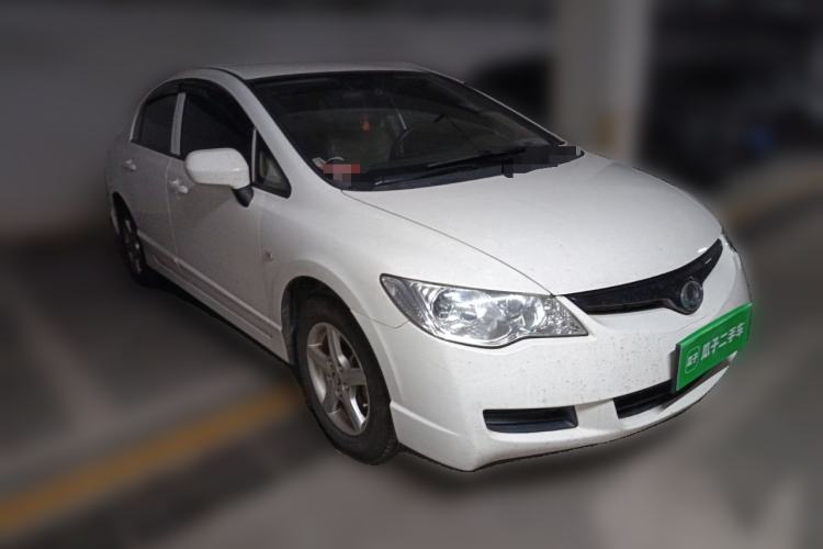 Used CIIMO 2015 1.8L Automatic Comfort Edition Front Right 45 Deg