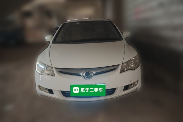 Used CIIMO 2015 1.8L Automatic Comfort Edition Front