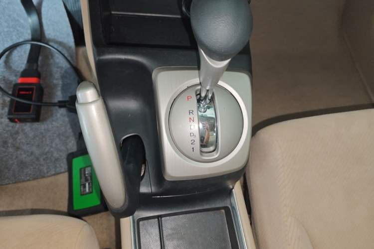 Used CIIMO 2015 1.8L Automatic Comfort Edition Gear Lever