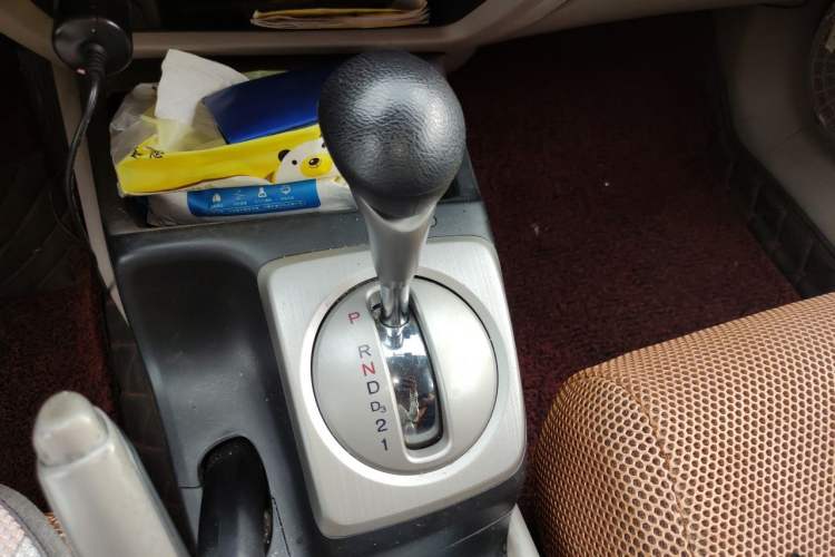 Used CIIMO 2015 1.8L Automatic Comfort Edition Gear Lever