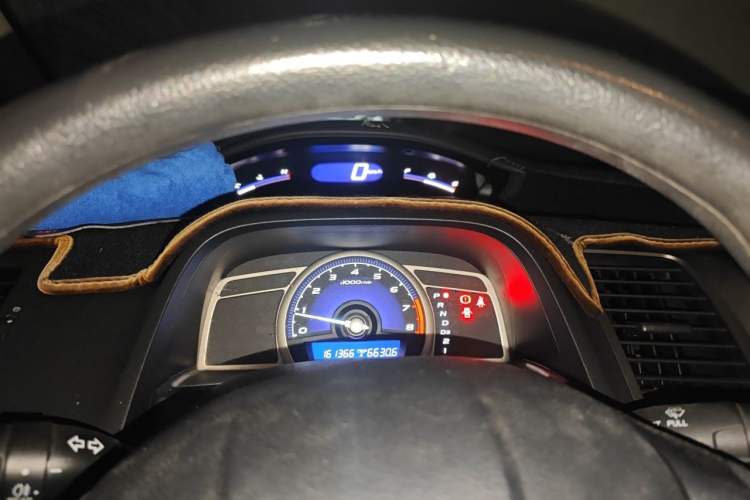 Used CIIMO 2015 1.8L Automatic Comfort Edition Instrument Cluster