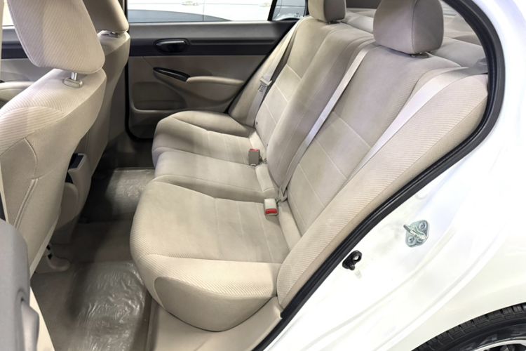 Used CIIMO 2015 1.8L Automatic Comfort Edition Interior 1