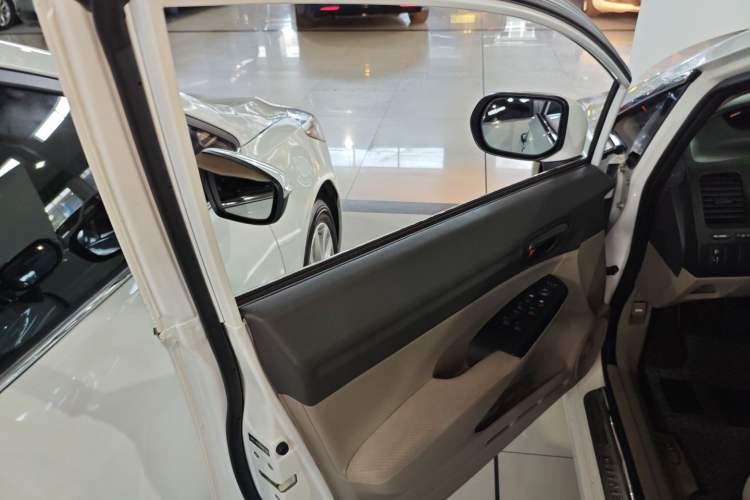 Used CIIMO 2015 1.8L Automatic Comfort Edition Left Front Door Interior