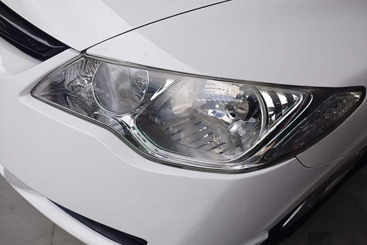 Used CIIMO 2015 1.8L Automatic Comfort Edition Left Front Headlight