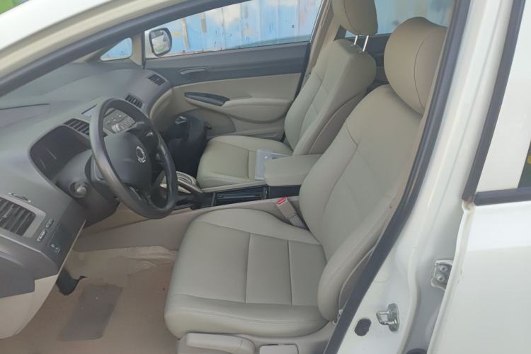Used CIIMO 2015 1.8L Automatic Luxury Edition Left Front Seat
